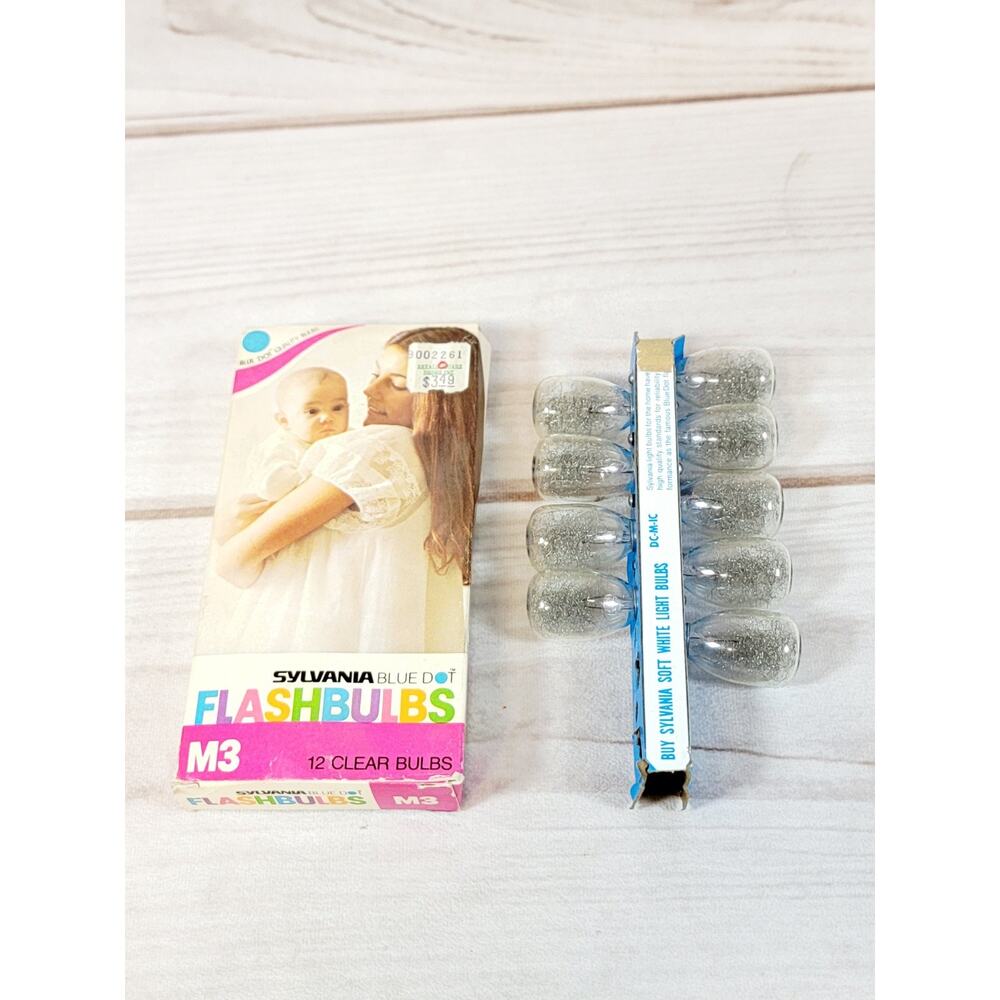 Vintage Sylvania M3 Blue Dot Flashbulbs Unused Pack Of 9 Bulbs - NOS